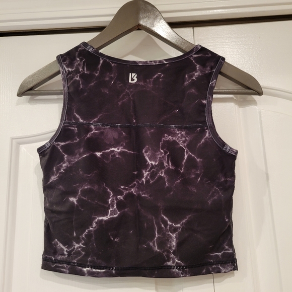 Buff bunny marble cropped tank - Picture 4 of 10